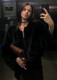 ,     ❣